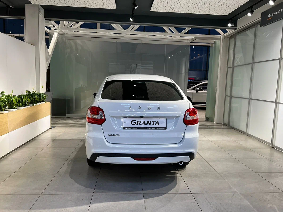 Lada Granta Лифтбек в Екатеринбурге - фото №4