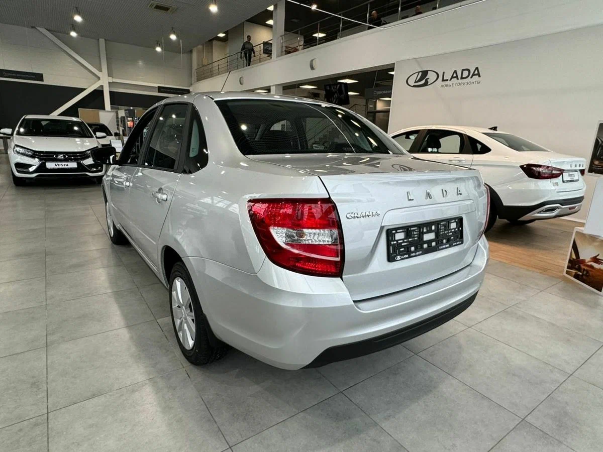Lada Granta Седан в Екатеринбурге - фото №3